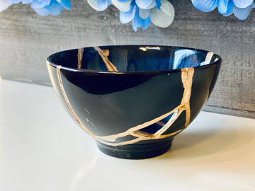 Kintsugi Repaired Cat-Eye Blue Ring Bowl Gold Inlaid